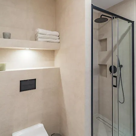 Grzegorzki - Balcony, Ac, Shops&tram Nearby - By Rentujemy Appartement