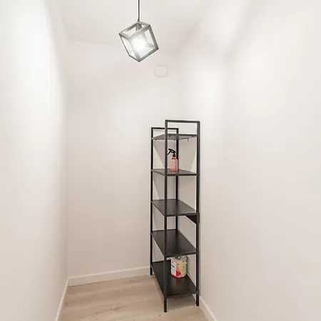 Grzegorzki - Balcony, Ac, Shops&tram Nearby - By Rentujemy *