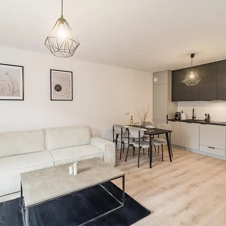 Appartement Grzegorzki - Balcony, Ac, Shops&tram Nearby - By Rentujemy